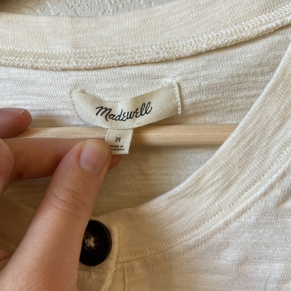 Madewell Cropped Henley Shirt in Cream Size Medium - Picture 3 of 4